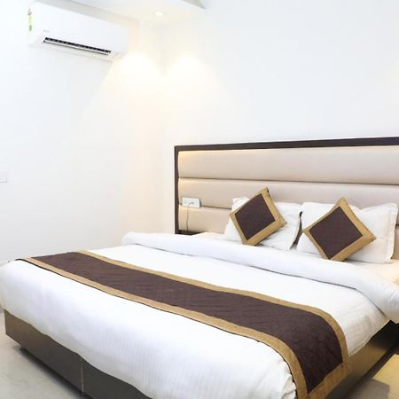 Hotel Avi Inn อัมริตสา ภายนอก รูปภาพ