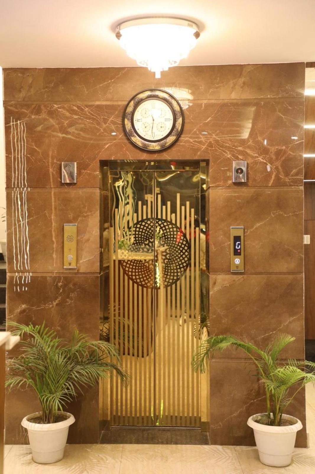Hotel Avi Inn อัมริตสา ภายนอก รูปภาพ