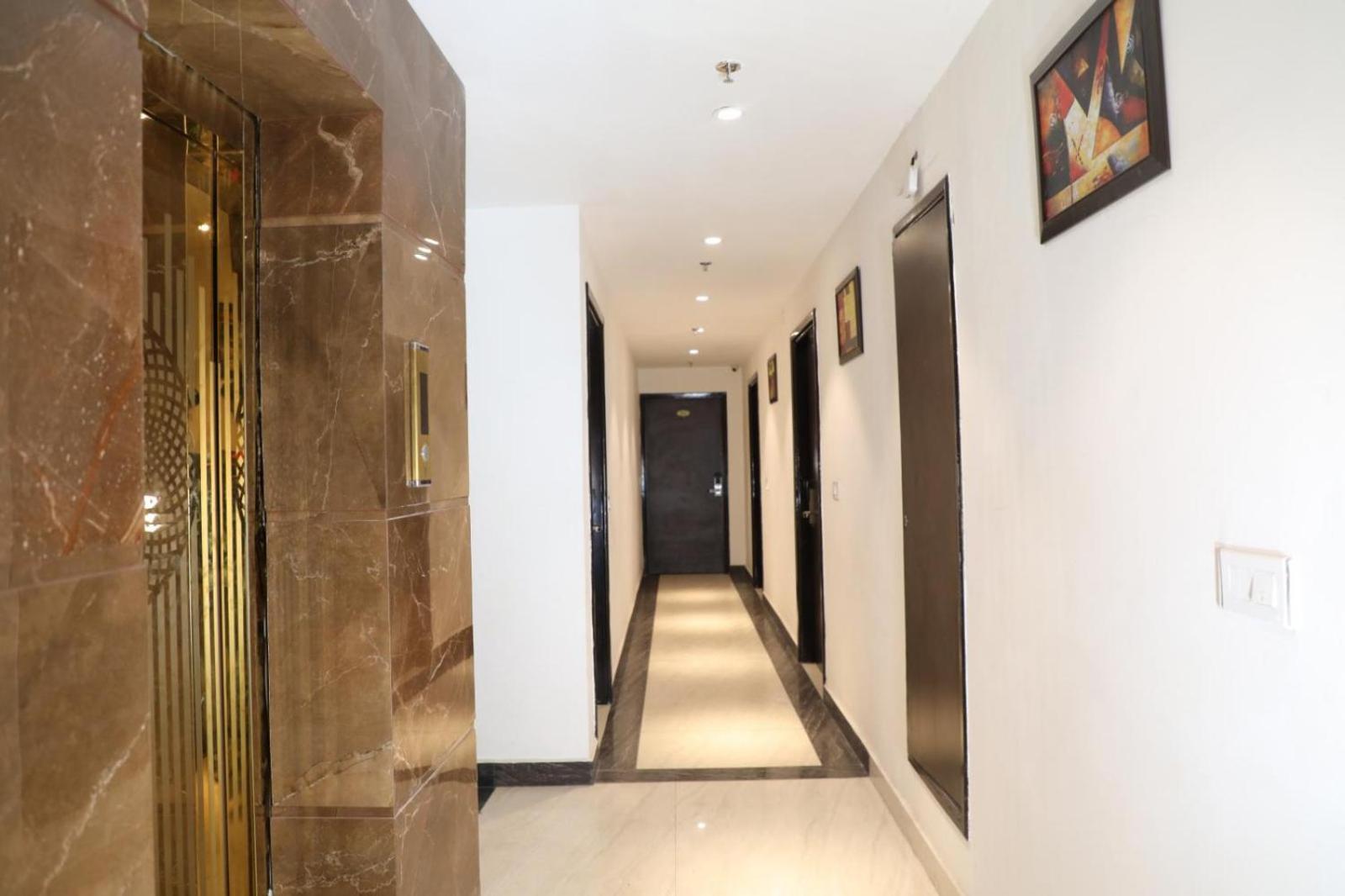 Hotel Avi Inn อัมริตสา ภายนอก รูปภาพ