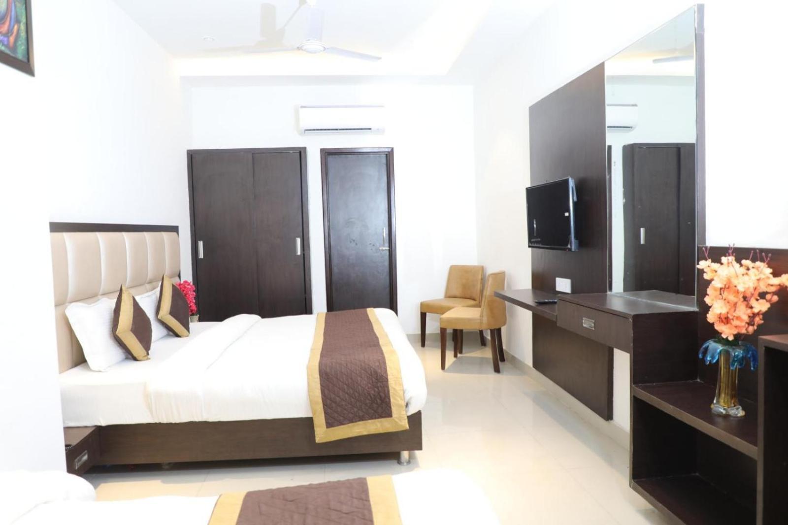 Hotel Avi Inn อัมริตสา ภายนอก รูปภาพ