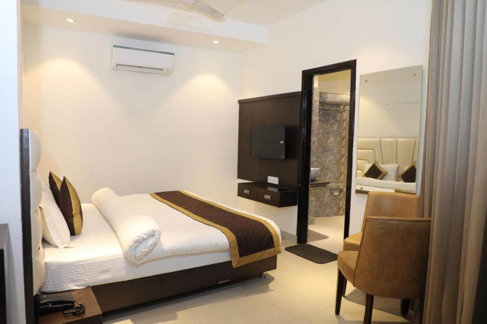 Hotel Avi Inn อัมริตสา ภายนอก รูปภาพ